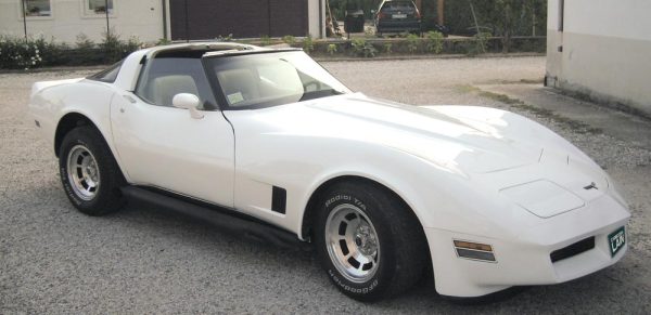 corvette-restauro-di-auto-depoca